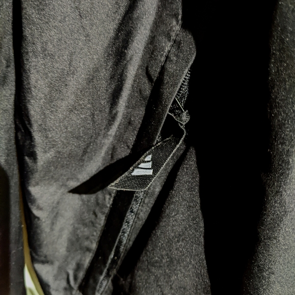 Vintage Adidas hooded black windbreaker, mesh lining, snap buttons. Mens Large. - Picture 8 of 13